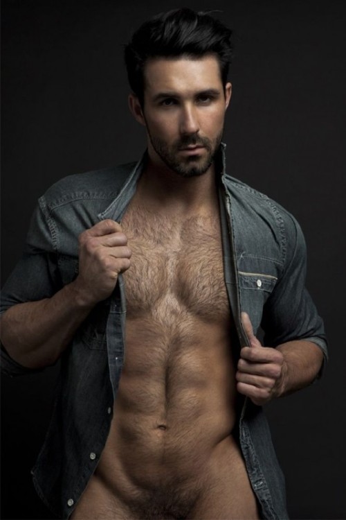 thekeepersmenagerie:  porngeekstuff:  asicksickworld:  Drake Abshire by David Wagner  fml wow  Nice 