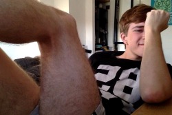 tylerjeromeh:  gay-teen-posts:  SEXY LEGS ARE SUCH A TURN ON  fuck off this isn’t your picture 