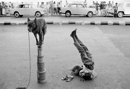 breakingpics:Street Children of BombayPhotojournalism work in India by Dario Mitidieri
