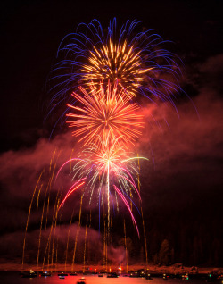mistymorningme: Shaver Lake Fireworks by