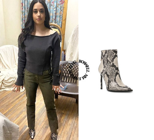 Who: Jeanine Mason as Liz OrtechoWhat: Steve Madden Odella Booties - $52.78 - $96.25Where: 3x09 “Ton