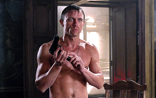 laracroftdaily:  Daniel Craig as Alex West in Lara Croft: Tomb Raider (2001)