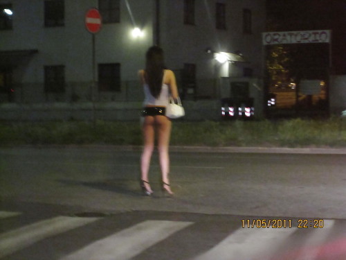 Walking the street with high heels and not much else. That’s how prostitutes have to work in P