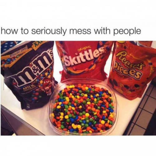 theinturnetexplorer:  this would be quite fun to do for a Halloween party