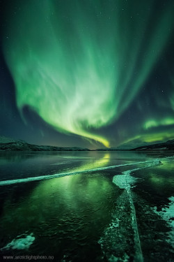 etherealvistas:  Frozen Mirror (Norway) by Ole C. Salomonsen | Website 