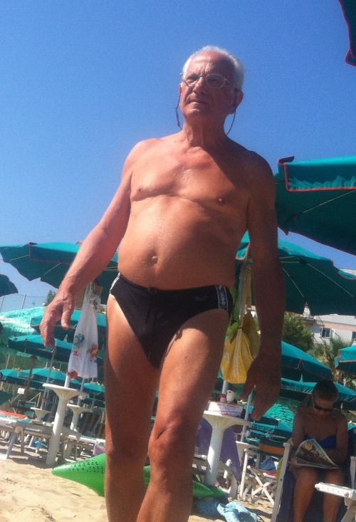 letsmassivecollectormiracle:A hot sexy handsome Grandad beach stroller This men is so hot I’ll marri