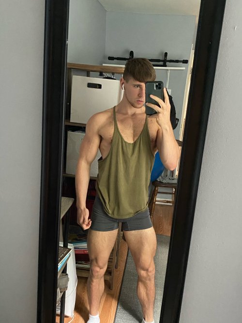 rippedmusclejock:Before the first day of high school he already knows that he is going to rule it