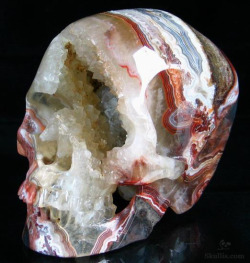 devidsketchbook:  GORGEOUS CRYSTAL SKULLS