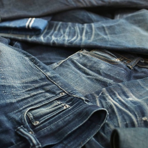 Happy #fadefriday.Denim fades are a journey, and one of the rare things that improve with age. Cheer