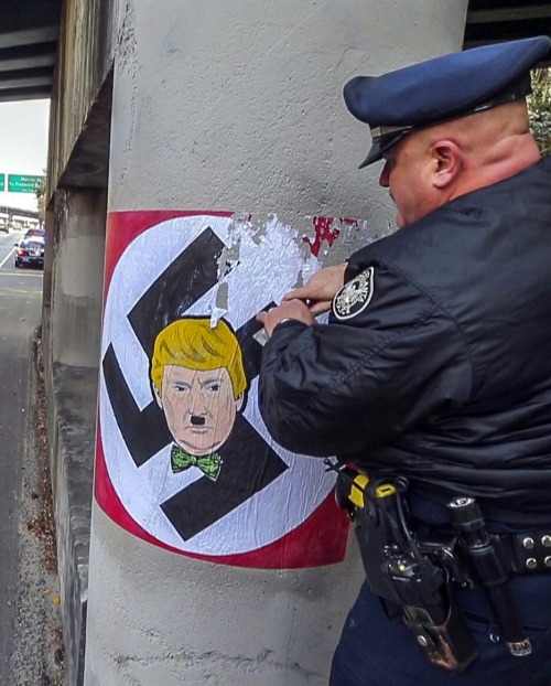 fuckyeahanarchistposters:  Trump poster in Atlanta, Georgia