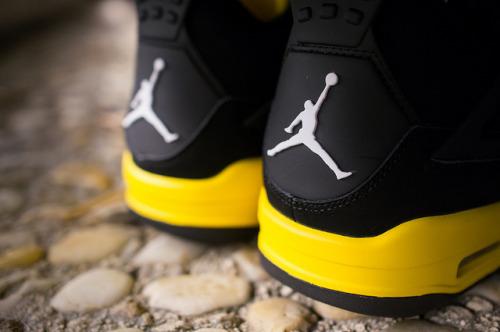 graduxtion:  Jordan Retro IV - Thunder by Niwreig on Flickr. 