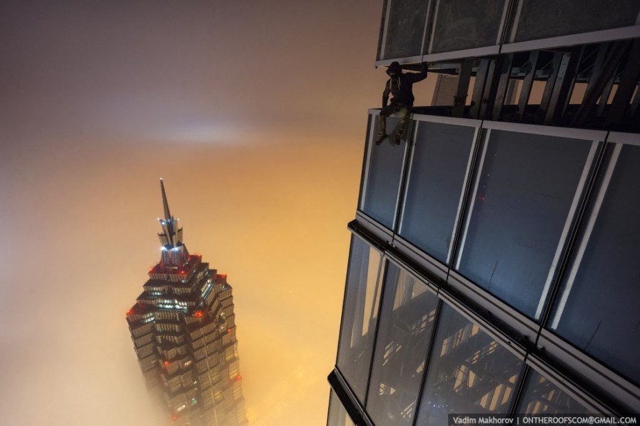 blazepress:  51 Unbelievable Photographs That People Risked Their Lives To Take Follow