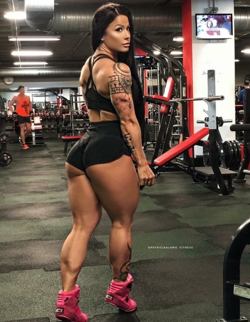 muscular-female-calves 172078205318 adult photos