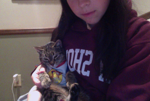 notkatniss:notkatniss:look who’s sleepy and in her rad spiderman pajamas