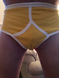 ab-mikey:  My yellow/white retro Y-Fronts