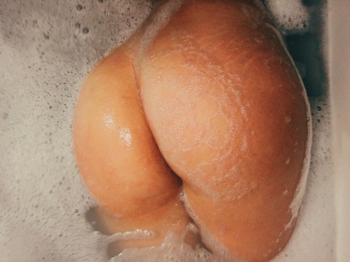 alwayys-hornyy:  deliciouslysensual.tumblr.com