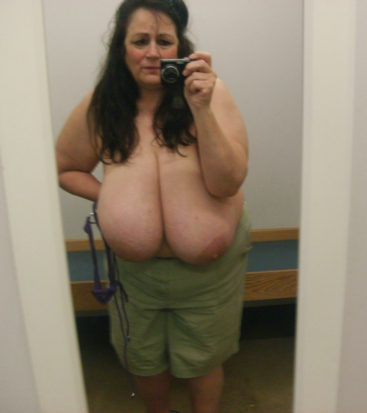 46ll:  wtf am i doinglol  making me happy
