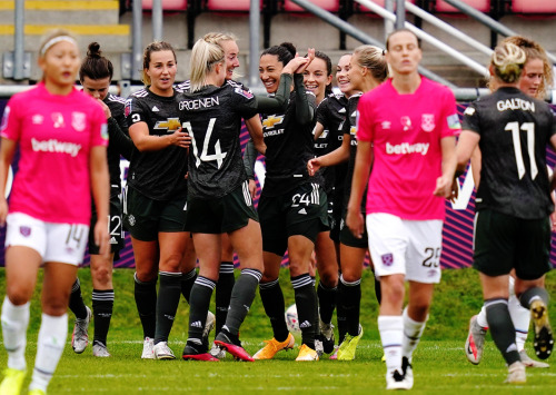 futfemdaily:Christen Press of Manchester United celebrates during the FA Women’s Super League match 