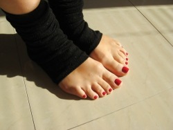 For the love of women's feet!