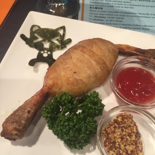 tokyomicma:  capcom bar- when this dish came out they played the cooking theme from monster hunter and everyone yelled JOUZU NI YAKEMASHITA