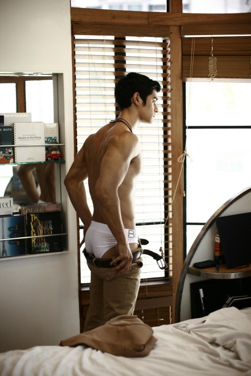 365daysofsexy:  JEFF LANGAN
