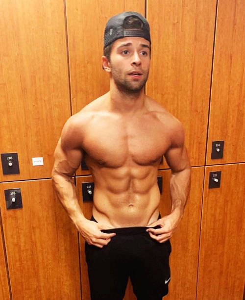 celebrityboyfriend:  Jake Miller Shirtless At Gym