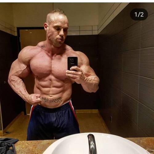 Porn Bodybuilders photos