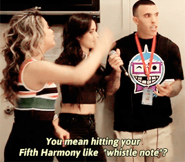 camilasjaureguis:  Corny pick up lines: Lauren being the only one to catch the innuendo.