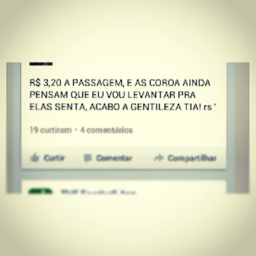 lucaspierree:  E desde quando o preço é fator determinante para gentileza? #educação