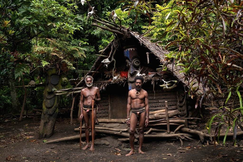 nubbsgalore:  vanuatu, an archipelago nation made up of 83 islands in the south west