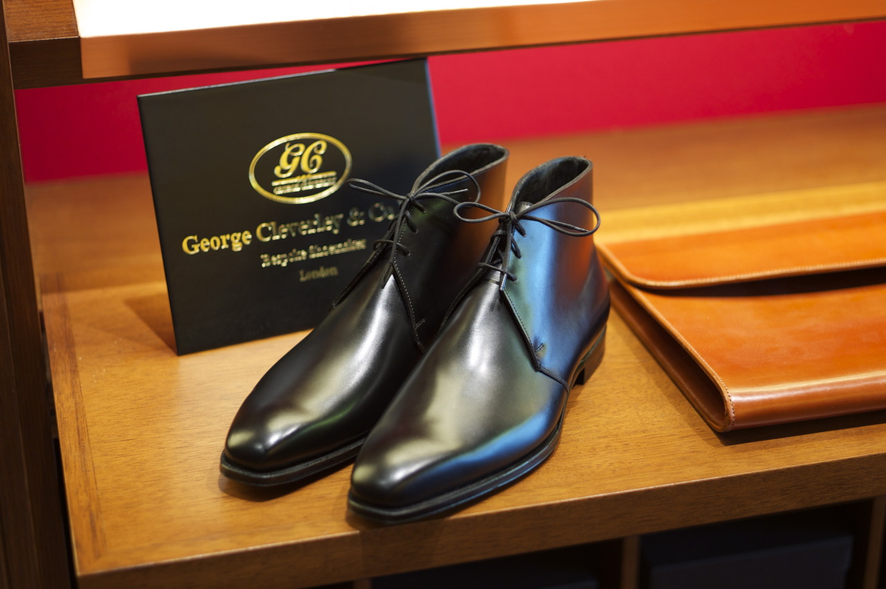 George Cleverley “Nathan” boot in black calf for FF.