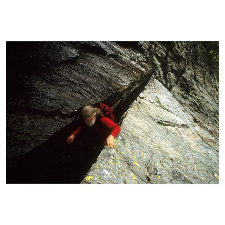 #tbt Chic navigating his way through a crack in the rocks.
#35mm #transparency #film #nikon #hiking #explore #adventure #cabinet #mountains #montana