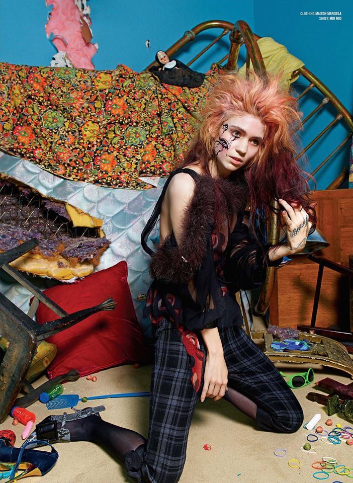 grimes-claireboucher:  Grimes featured in V Magazine¹s Fall issue!photos by Mario