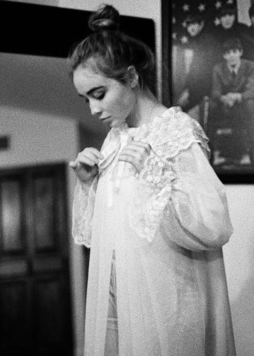 sabrinaupdates: Sabrina Carpenter photographed by Sarah Carpenter (December 2017)