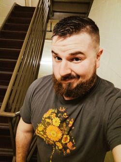 thekokiricub:  Work stairwell selfie. Also