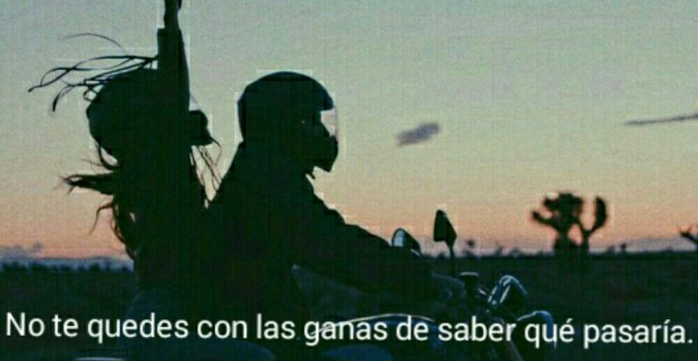 somospandaspordentroyporfuera:  Gran frase 🙈 -Una chica invisible. 
