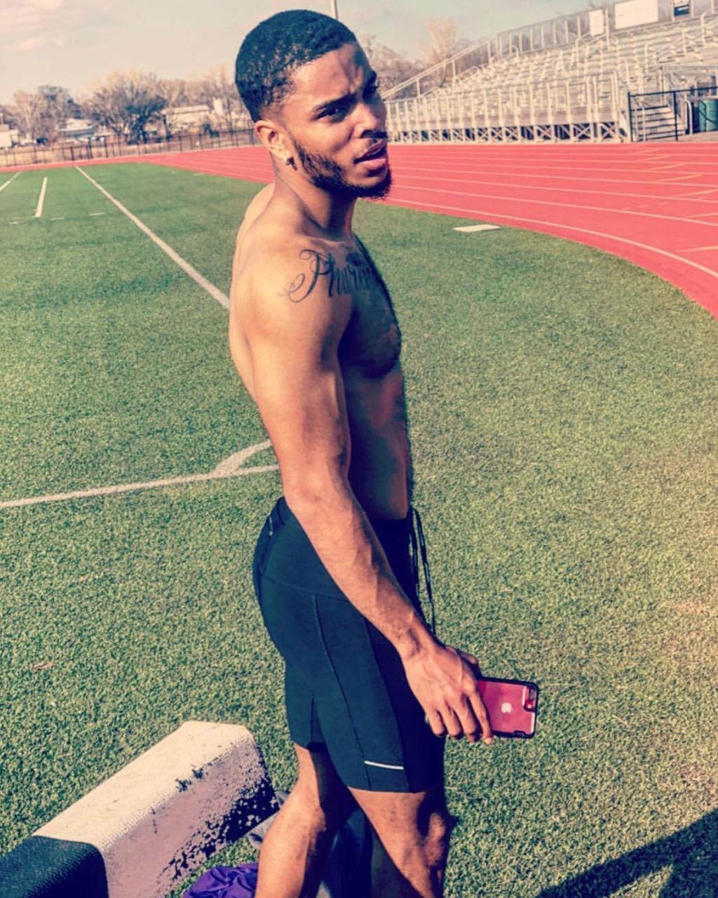 dl-dude:  itsathletesonly:  Snapchat : Athletesonly3  Twitter: Athletesonlyxx Instagram: