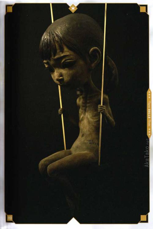 Tsutomu Kawakami uses the ancient dry lacquer technique kanshitsu to produce haunting figures in the