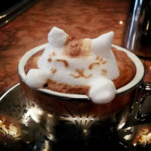 thecakebar:  Amazing 3D Latte Art by Kazuki Yamoto  You don‘t even have to love coffee in order to appreciate these super creative latte foam artworks by Japanese artist Kazuki Yamamoto. And we‘re not talking about the little smiley faces or flat