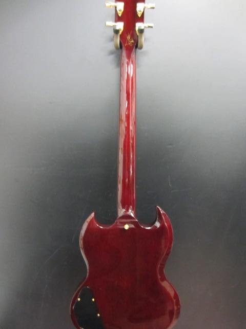 samashmusic:  Used Guitar Of The Day Gibson Captain Kirk Douglas SG —- http://ow.ly/CkrGG