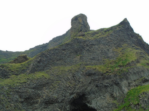 fialleril:  Basalt formations near Vik, Iceland