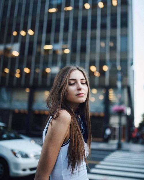 https://amazinggirlsphotos.tumblr.com/post/158718365576