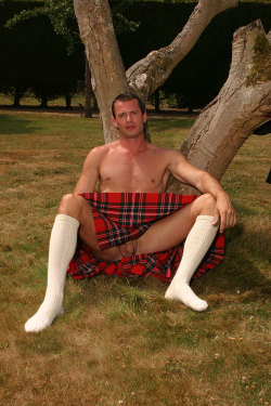 straightrealmen:  A true scotsman!!!! 