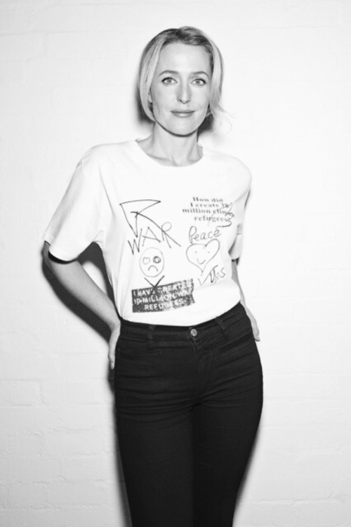 gillianandersonthequeen: Gillian and her charity shirts