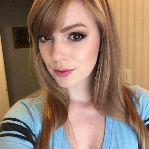 dollyleighofficial:  I’m also super pleased with how my makeup has been improving