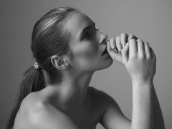 3bigmamas:  jenna @ dominique models, mua: johanna dollorenzo, 12.2012 brussels