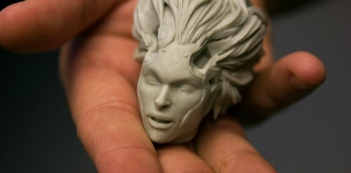 geek-art:  #geekart Kickstarter project by Aleksi Briclot and Tsume, to create an original statue based on the character created by the French illustrator. Impressive ! More info here http://www.geek-art.net/aleksi-briclot-azzarhi-kickstarter/