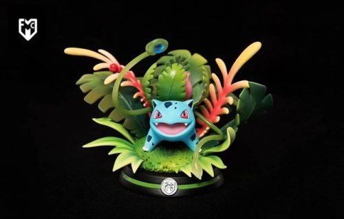 bulbasaur-propaganda:This New Ivysaur resin from MFC Studio is so beautiful!