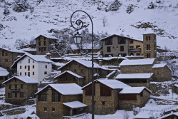 travelingcolors:  Pal La Masana | Andorra (by Roger Vivé) 