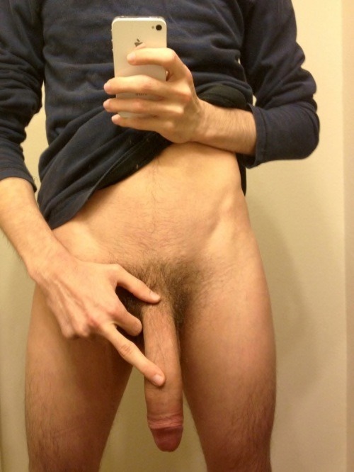 Porn Pics instaguys:  Guys with iPhones Source: gwip.me